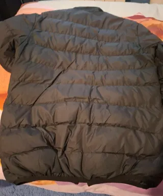 Cazadora acolchada chico negra