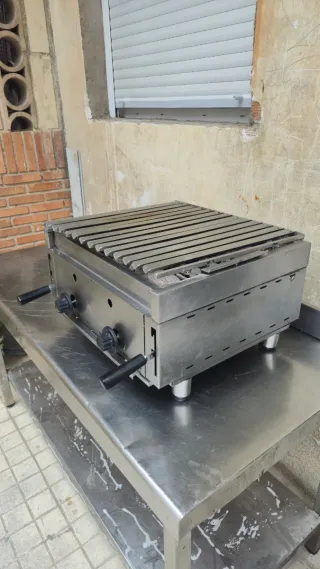 Parrilla Industrial Gas Piedra Volcánica