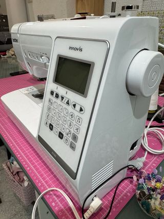 Máquina de coser Brother Innov-Is A150