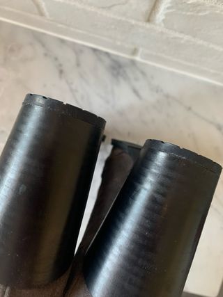 Scarpe in pelle scamosciata con tacco