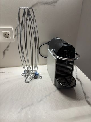 Cafetera Nespresso Delonghi Negra