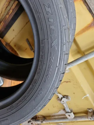 Se vende 2 Neumáticos en perfecto estado