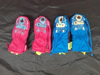 Chaqueta de esquí infantil y manoplas