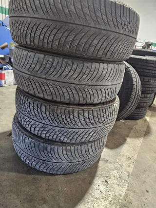 4 Neumáticos Invierno Michelin 235/55/R19 105V
