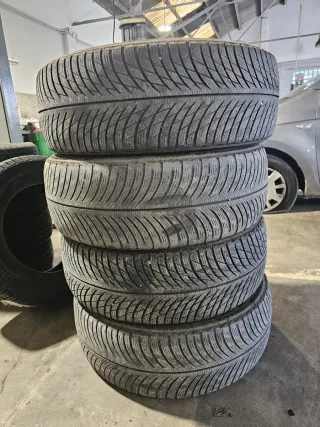 4 Neumáticos Invierno Michelin 235/55/R19 105V