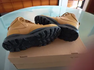 Scarponcino nikeMarrone/Nero