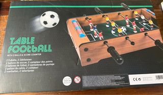 Futbolín de mesa de madera