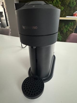 Cafetera Nespresso Krups Vertuo Negra
