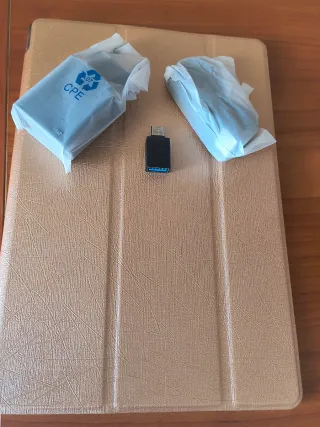 Tablet 10" Oro 2026 – Android 15, Gemini AI, 30GB