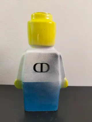 Omino Lego XL Graffiti Street Art Dior