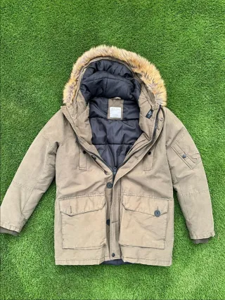 Abrigo Bershka verde militar talla M