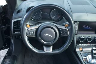 Jaguar F-Type S V6 380cv RWD 2015 Historial Jaguar