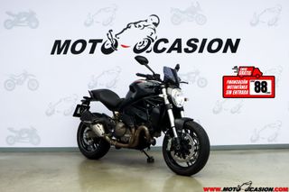 DUCATI MONSTER 821 DARK