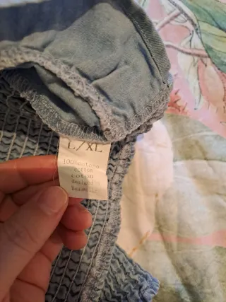 Top vaquero con tirantes y volantes