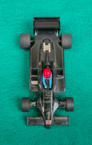 Scalextric LOTUS JPS MK4