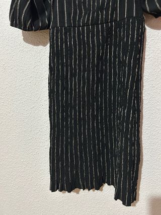 Vestido negro con rayas talla S bershka casi nuevo