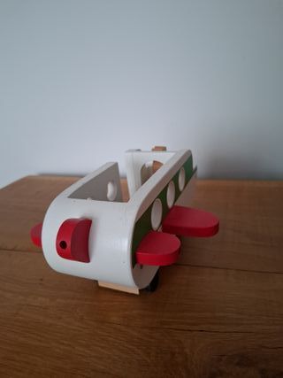 Avión de madera de Peppa Pig
