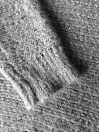 Jersey de mujer cuello alto gris