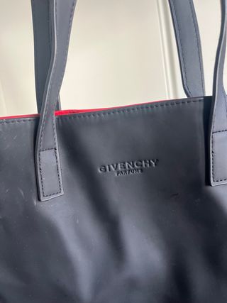 Bolsa Givenchy Grande Negra