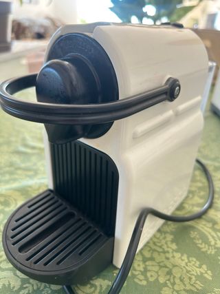 Cafetera Krups Nespresso Blanca