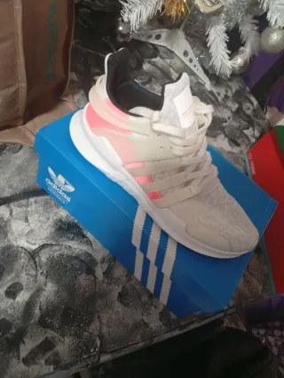 Tenis Puma Negro/Café y Adidas  Precio por cada un