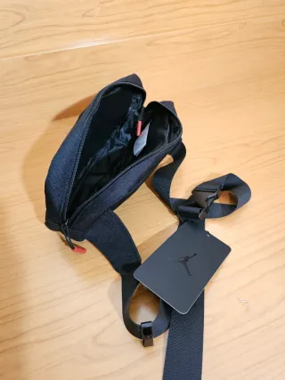 Riñonera Jordan Negra