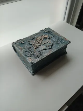 Caja decorativa libro antiguo