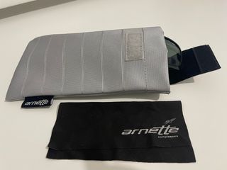 Gafas de sol Arnette negras