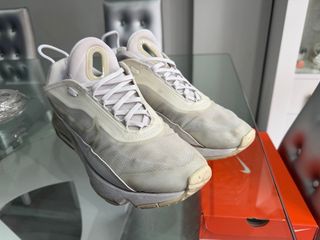 Zapatillas Nike Air Max 2090 Talla 42