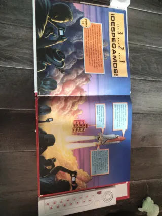 Libro infantil Mundo Sonoro: Vehículos