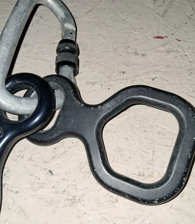 Lote 2 Descendedores + 1 Mosquetón Escalada zicral