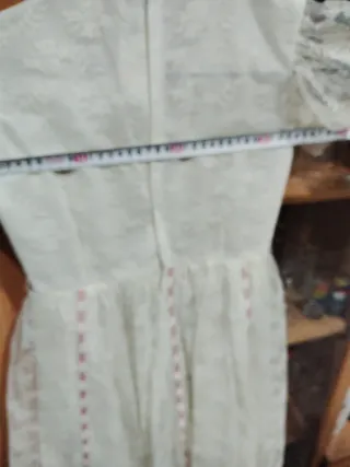 Vestido de comunión blanco encaje rosa