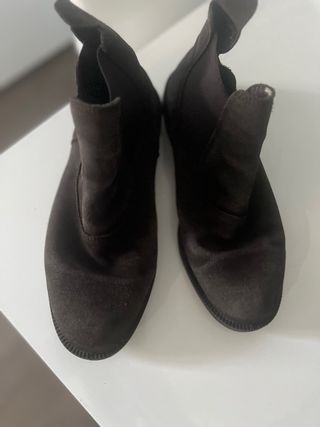 Conjunto de equitación: casco, pantalones y botas