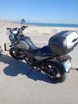 Moto Suzuki V-Strom 650 XT
