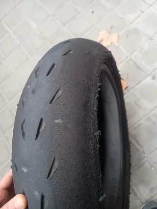 Neumático Michelin 180/55 ZR 17 Power Cup 2