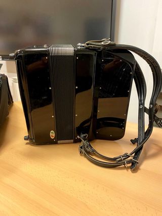 Acordeón Pigini Kirkil Negro