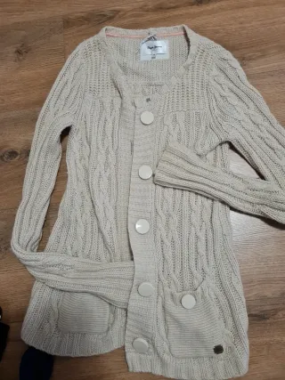 Lote Ropa Beige, Azul y Blanco Talla M