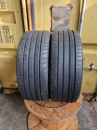 Se vende 2 Neumáticos en perfecto estado