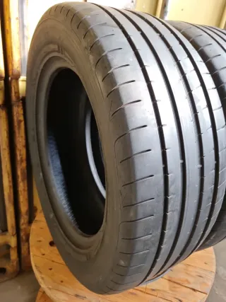 Se vende 2 Neumáticos en perfecto estado