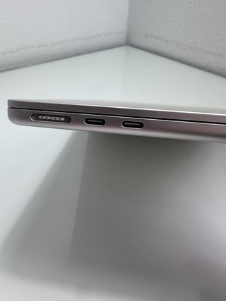 MacBook Air M2 2022
