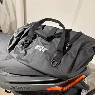 Bolsa Givi EA115BK impermeable