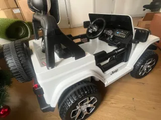 Jeep Wrangler eléctrico infantil 4x4