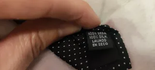 Corbata de lunares negra y blanca 100%100seda