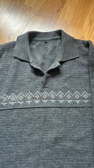 Jersey polar gris con estampado