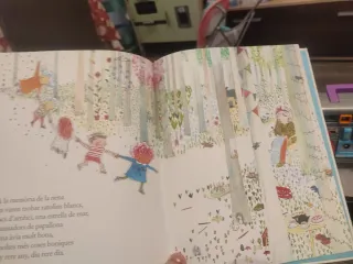 Llibre Els ninots de paper