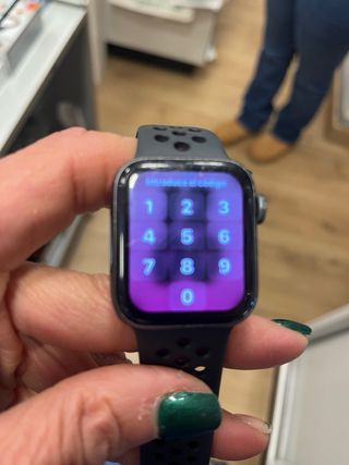 Apple Watch SE Nike 40mm Negro/Gris Espacial