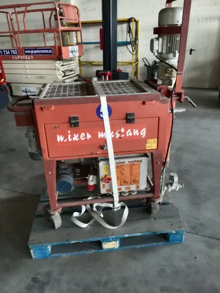 Máquina de mortero y yeso Mustang