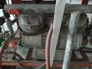 Máquina de mortero y yeso Mustang