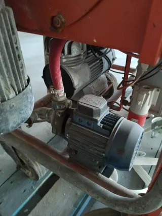 Máquina de mortero y yeso Mustang