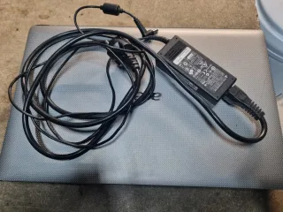 Portátil Acer Aspire 5741